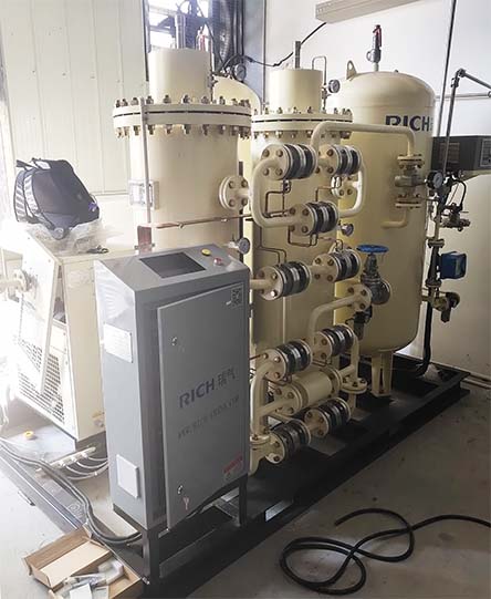 瑞气发往浙江的汽车行业制氮机调试成功